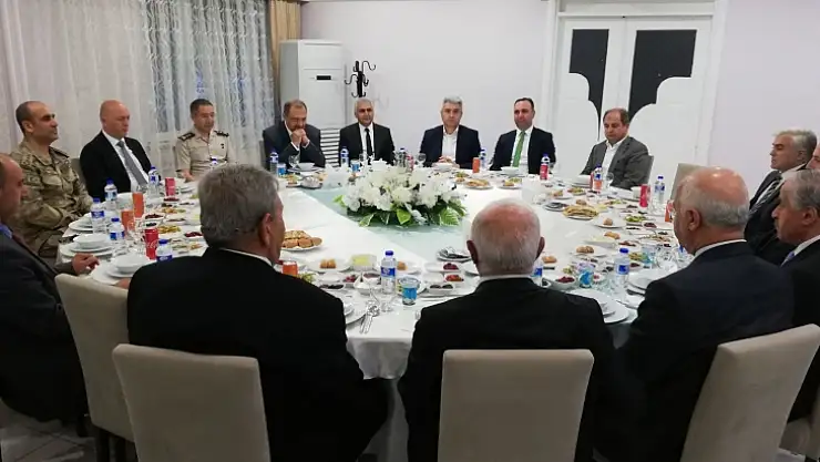 Emniyet Müdürlüğü tarafından iftar yemeği verildi