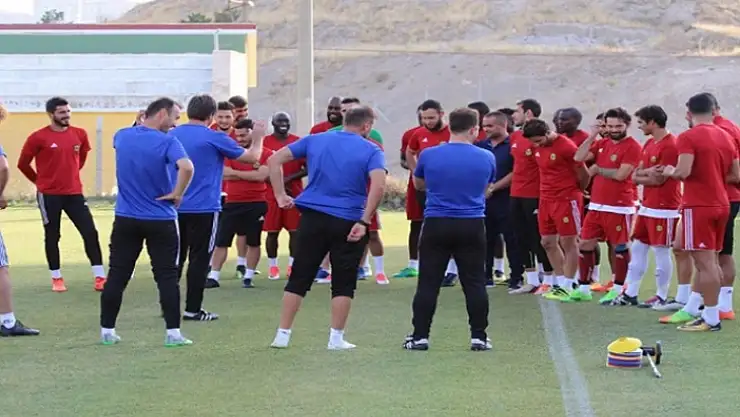 Sağlam, Osmanlıspor maçının ideal on birini oluşturdu