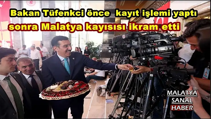 Bakan Tüfenkci mecliste Malatya kayısısı ikram etti