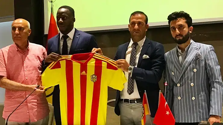 Yıldız oyuncu Yeni Malatyaspor´a imzayı attı