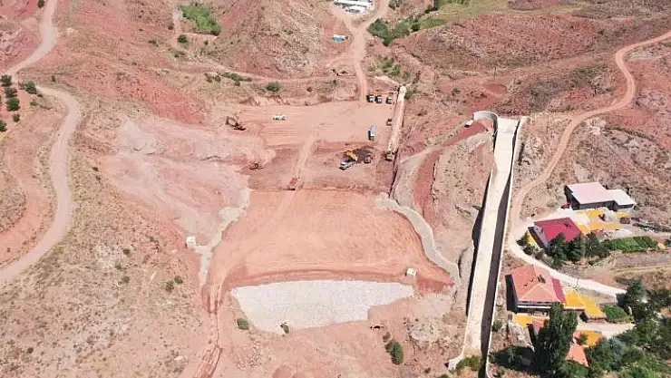 'Malatya Kuluncak Karaçayır Barajında çalışmalar devam ediyor'