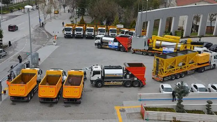 TÜRKİYE´DE İLK: MOBİL KONKASÖR VE ASFALT PLENTİ