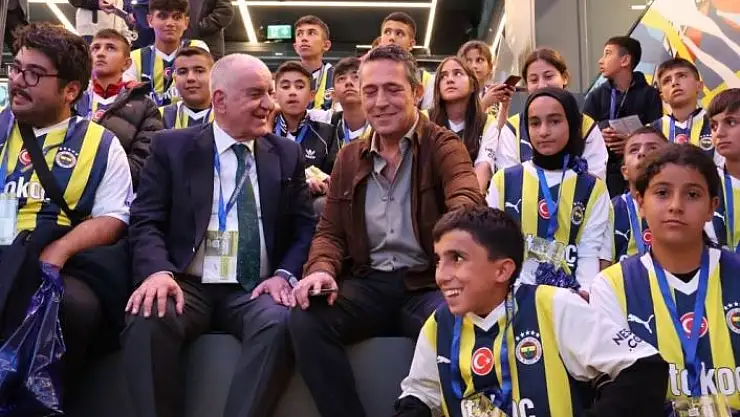 'Malatyalı depremzede çocuklara Fenerbahçe Başkanı Ali Koçtan sürpriz'