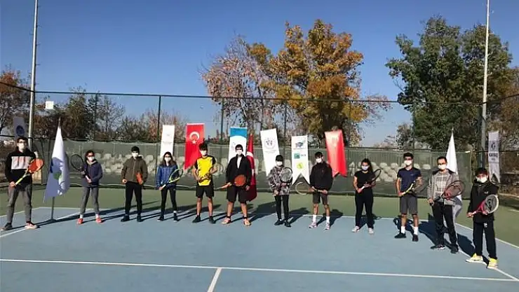 'Malatyalı tenisçiler başarılı döndü'