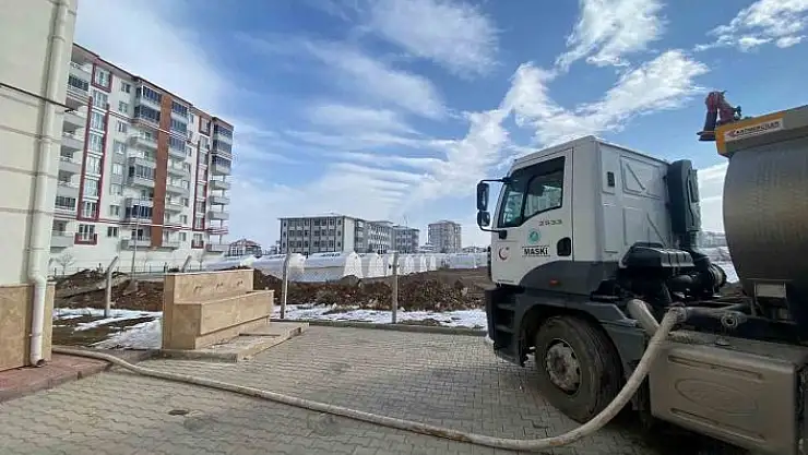 'MASKİ depremzedelere temiz içme suyu sağlıyor'