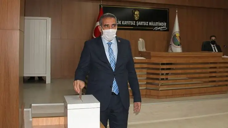 'Mehmet Can Erdoğan yeniden başkanlığa seçildi'