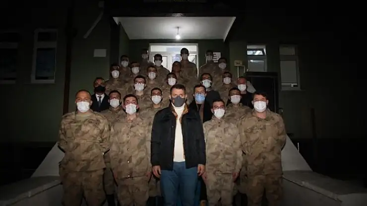 'Mehmetçiğe çifte sürpriz'