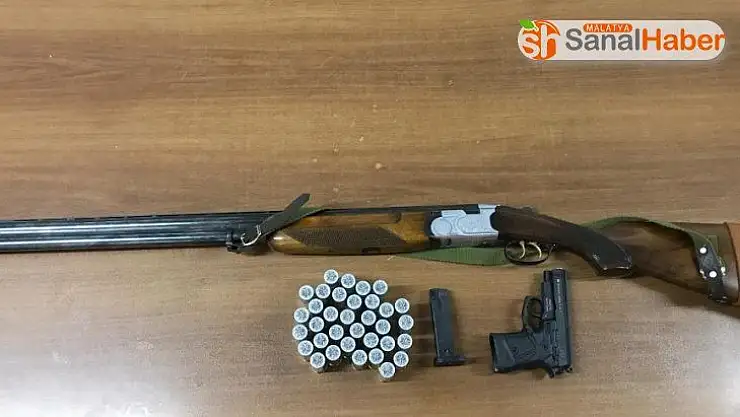 Mesire alanı yakınlarında silahları denerken jandarmaya yakalandılar