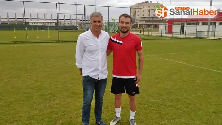 Metehan Andaç Özlü yeniden Elazığ Belediyespor'la anlaştı
