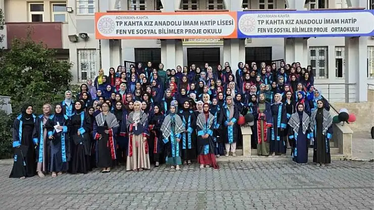 'Mezuniyet töreninde anlamlı tepki'