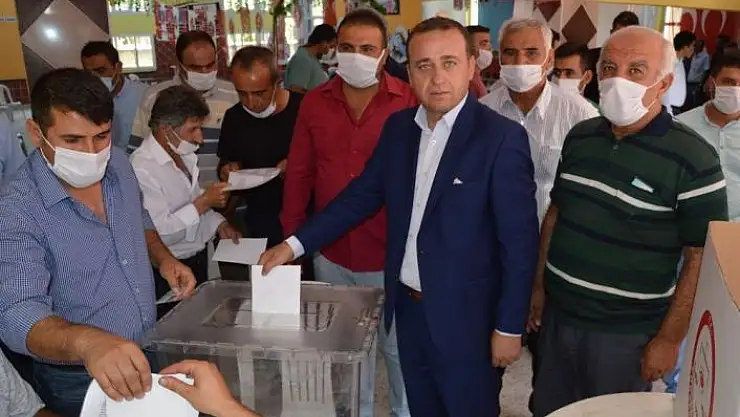 'MHP´de Hamdi Arslan güven tazeledi'