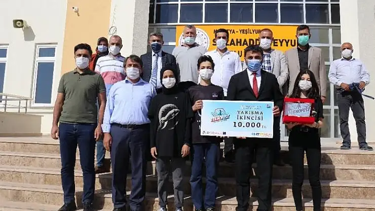 'MHP´den Teknofest´de derece yapan öğrencilere ziyaret'