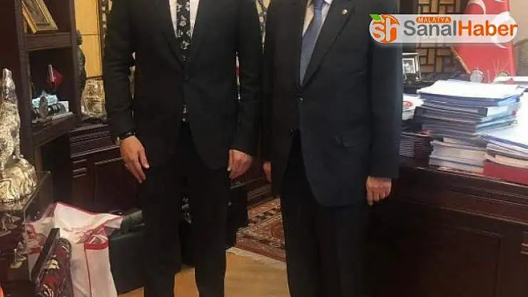 Bilge liderimizin ismini ağzınıza alırken bir değil bin defa düşüneceksiniz