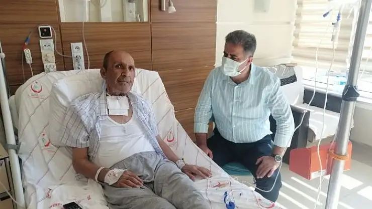 'Milletvekili Fırat, hastanede babaların Babalar Günü´nü kutladı'