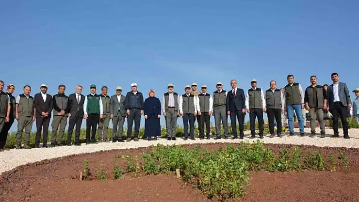 'Milli Ağaçlandırma Günü´nde deprem şehitleri unutulmadı'