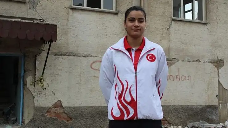 'Milli badmintoncu Aliye, Elazığ Belediyespor´da'