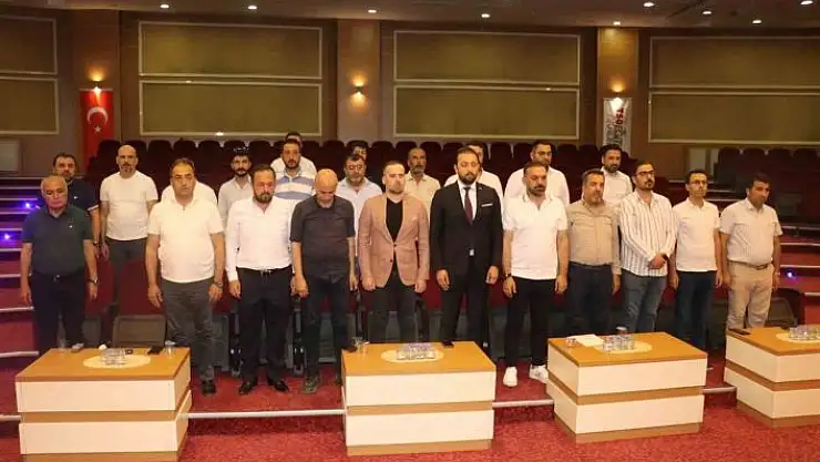 'MİMDERde Mehmet Bülbüloğlu güven tazeledi'