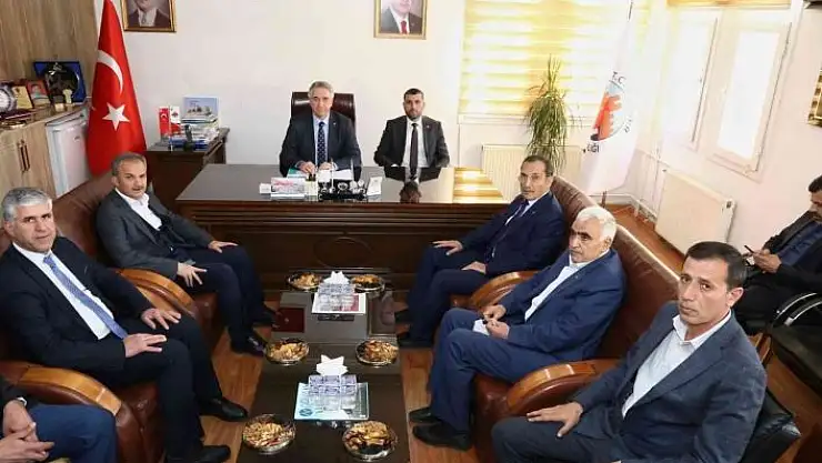 'MKYK Üyesi Yanılmaz, AK Parti´li belediyeleri ziyaret etti'