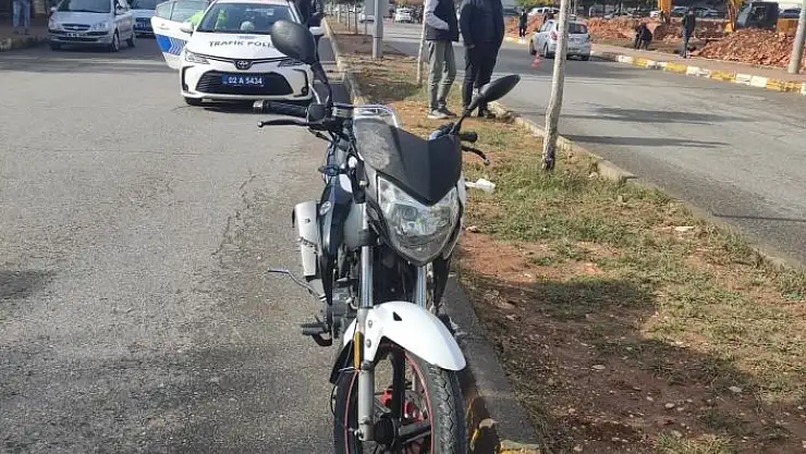 'Motosiklet ile otomobil çarpıştı: 1 yaralı'