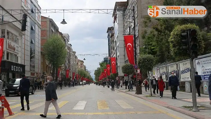 Malatya´da kapalı caddeler açılsın