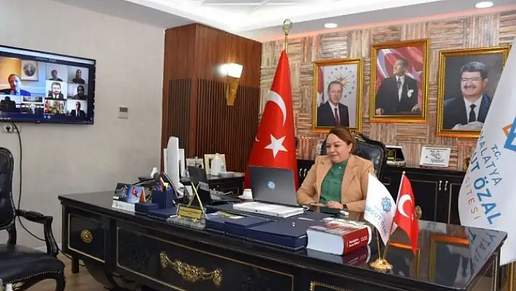 'MTÜ´den  ''Kendini Kuran Şehir'' konferansı'