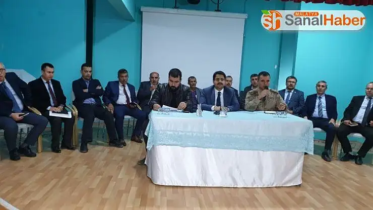 Muhtarlarla toplantı düzenlendi
