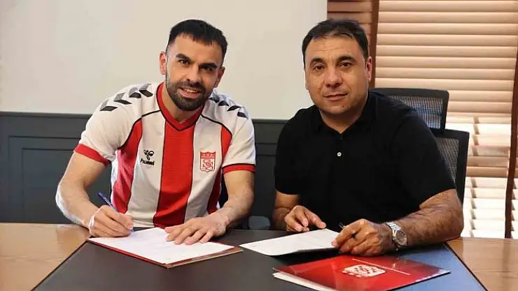 'Murat Paluli 2 yıl daha Sivassporda'
