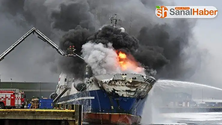 Norveç'te 200 bin litre yakıt bulunan Rus gemisi yandı