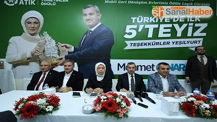 Ödülü Emine Erdoğan Hanımefendinin Elinden Almak Ayrı Bir Gurur