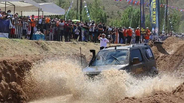 'Off Road yarışları nefesleri kesti'