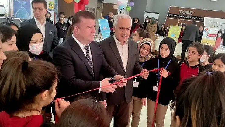 'Öğrenciler I´Zerogen gezegenine seyahati ve yaşamayı tasarladı'