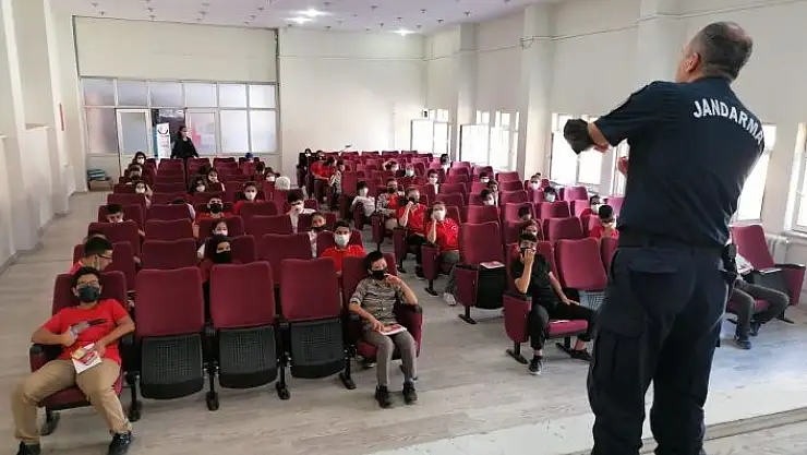 'Öğrencilere trafik eğitimi verildi'