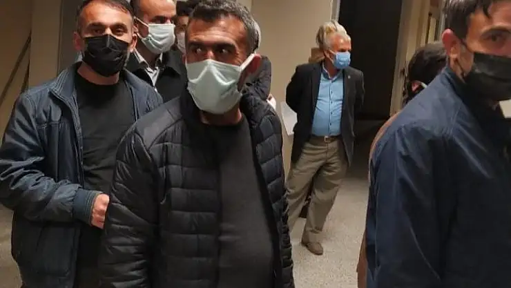 'Öğretmenler ilk iftar sonrası aşı için sıraya girdi'