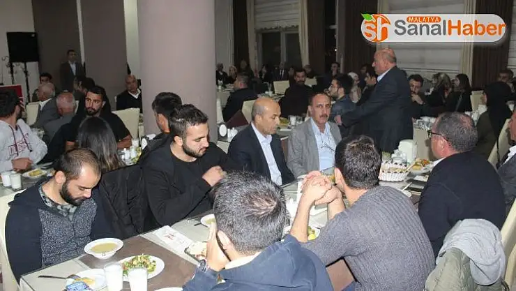 Öğretmenler onuruna yemek düzenlendi