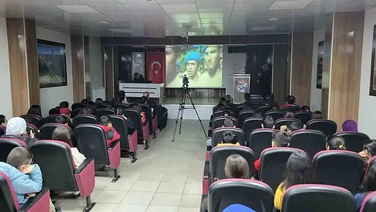 'Okullarda şehitler anıldı'