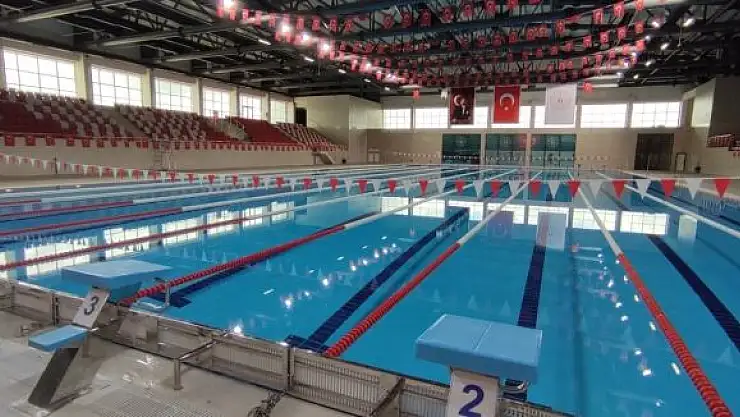 'Olimpik kapalı yüzme havuzu hizmete girmek için gün sayıyor'