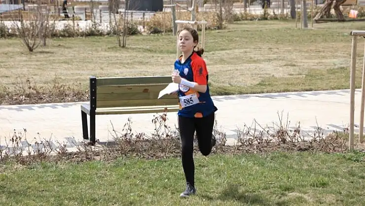 'Oryantiring U-14 Ligi yarışları Sivas´ta yapıldı'