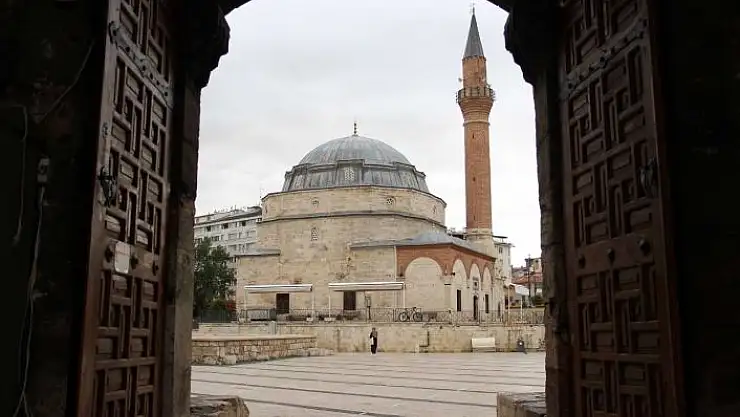 'Osmanlı mimarisindeki bu detaylar ecdadın ahlakını gözler önüne seriyor'