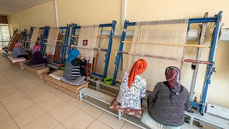 'Osmanlı´nın gözbebeği Şarkışla kilimi açılan kurslarla yaşatılıyor'