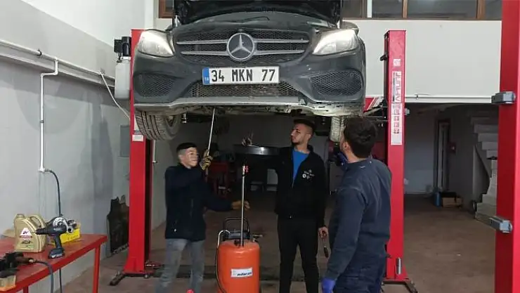 'Oto tamircilerinden araç sahiplerine kışlık bakım uyarısı'
