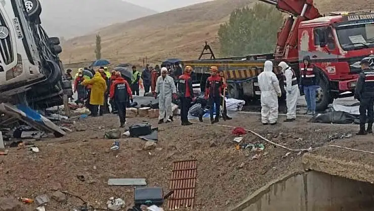 'Otobüs kazasında ölü sayısı 8´e yükseldi'