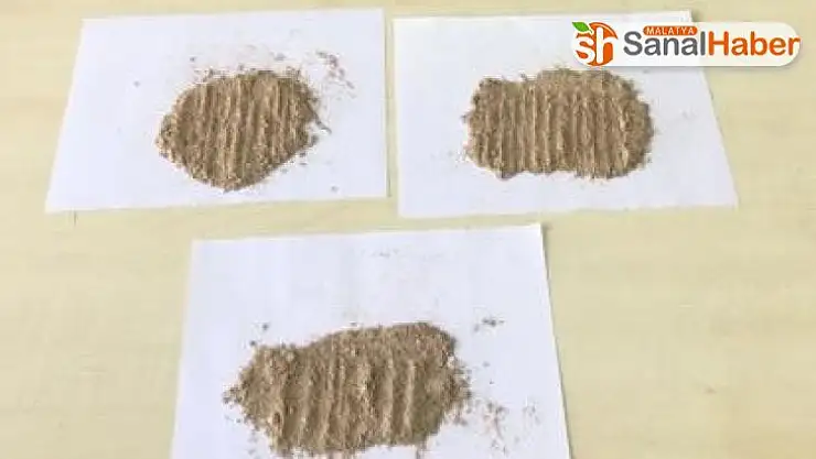 Otomobil aynalarından uyuşturucu çıktı