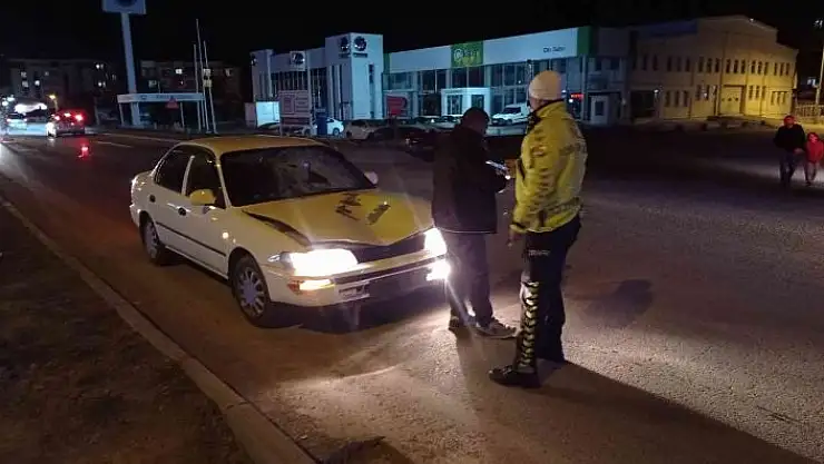 'Otomobil çarpan genç ağır yaralandı'