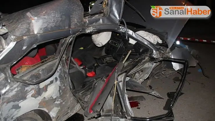 Otomobil hurdaya döndü: 1 ölü