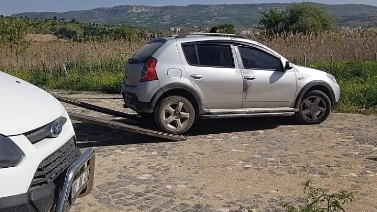 'Otomobil içerisinde baygın halde bulundu'