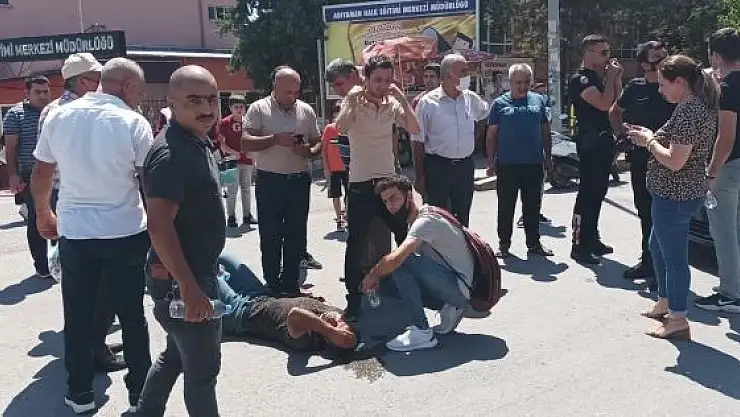 'Otomobil ile motosiklet çarpıştı: 1 yaralı'