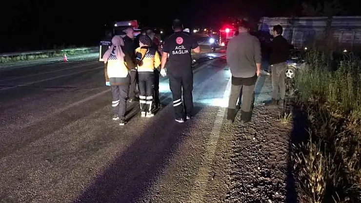 'Otomobil ile tır çarpıştı: 1 ölü'