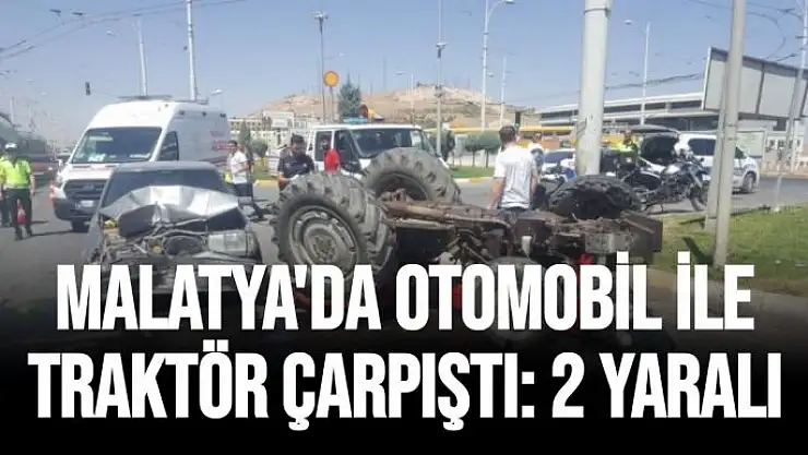 Otomobil ile traktör çarpıştı