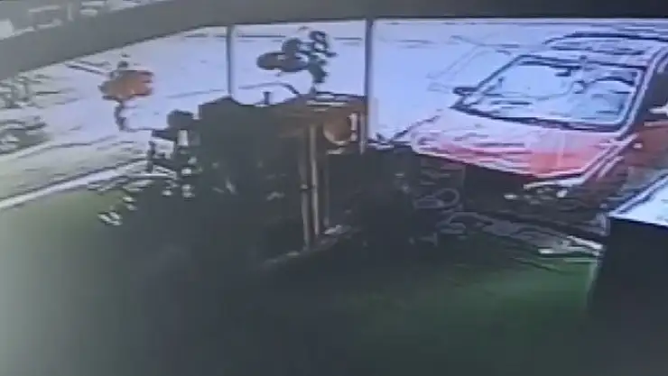 'Otomobil iş yerine böyle girdi'