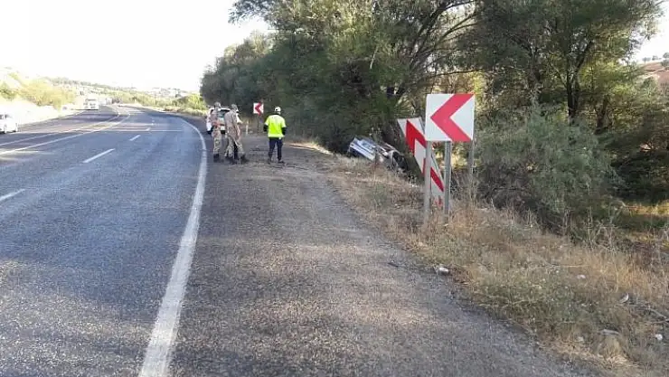 'Otomobil şarampole yuvarlandı: 1 yaralı'